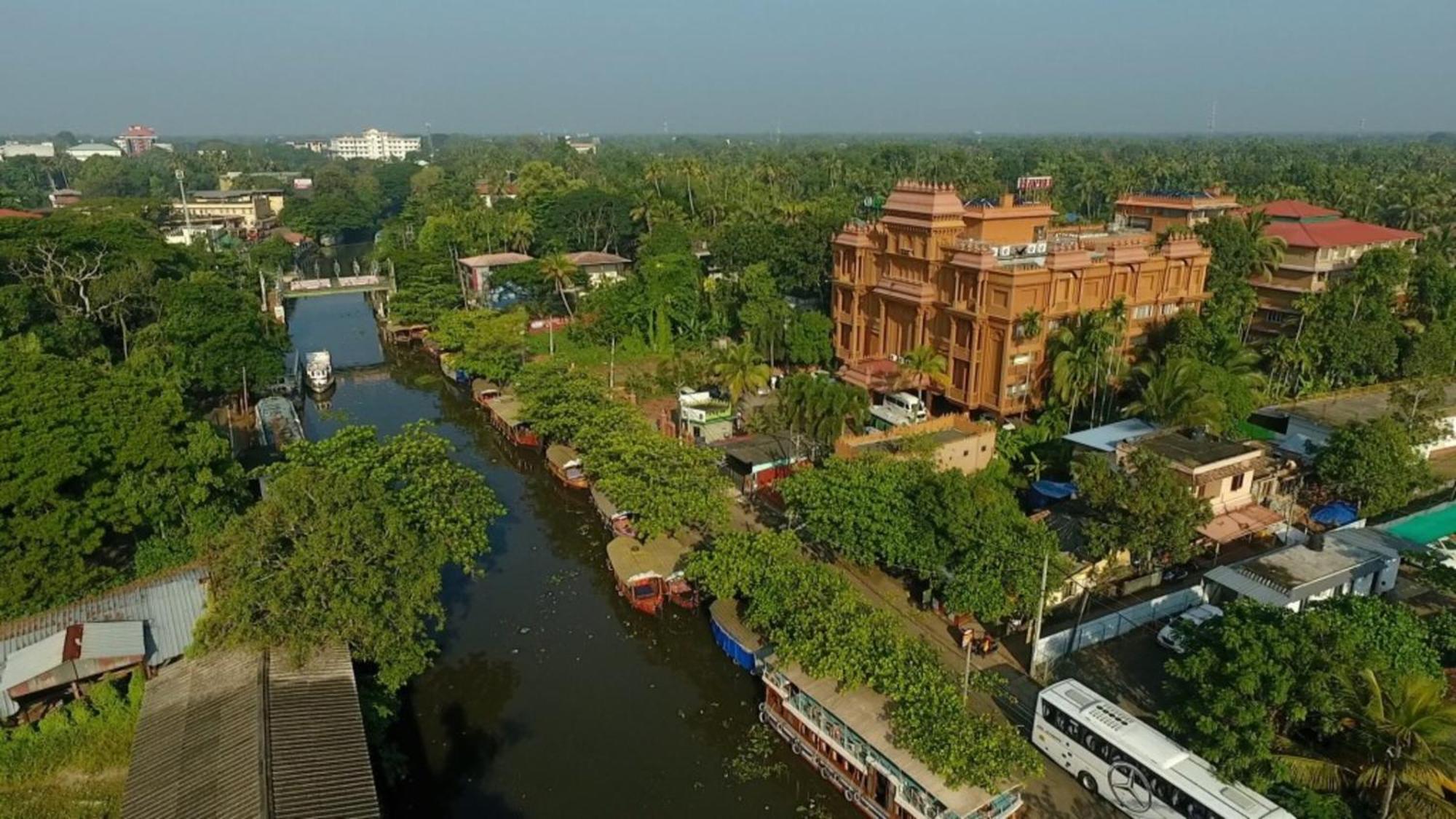 Haveli Backwater Resort Alappuzha Dış mekan fotoğraf